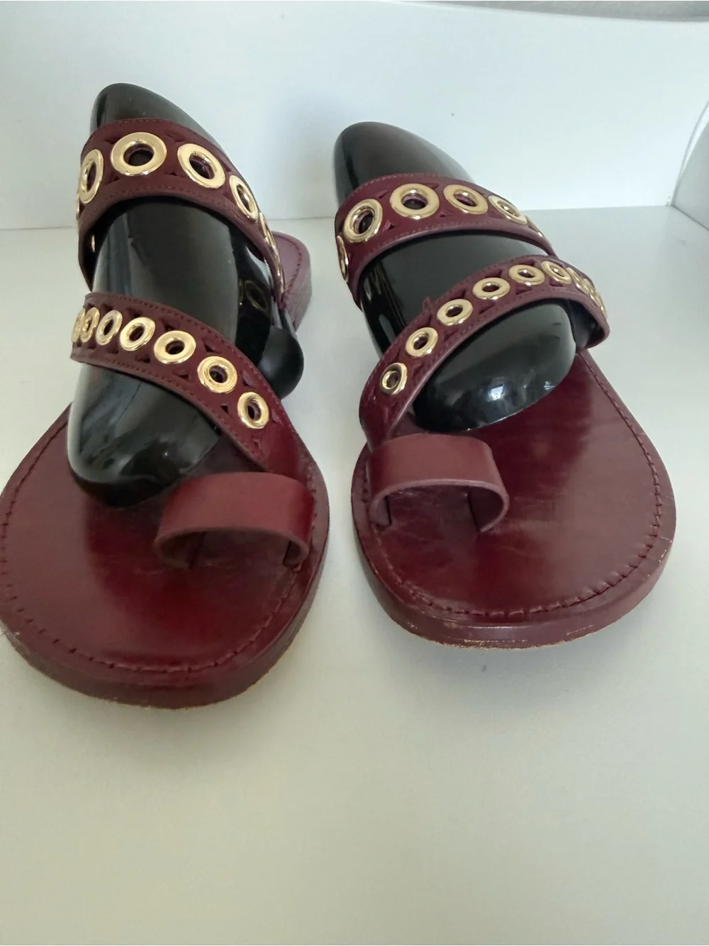 Sandro Burgundy Leather Grommet Gladiator Sandals EU40 US 9 Gold Stud Flat Slide